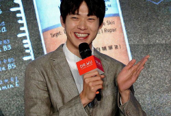 一线吃瓜娱乐圈谁是攻,揭秘一线明星的攻与受